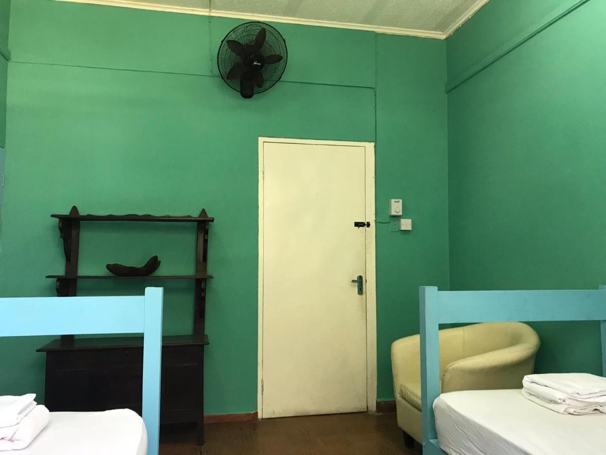 Backpackers Hostel 金斯敦 外观 照片